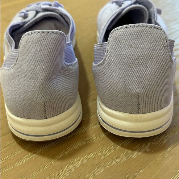 Clarks Cloudsteppers Breeze Ave Women's Sneaker, Lilac, size 9, NWT no box - Picture 6 of 9